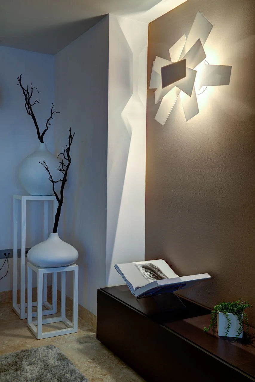 Big bang wall lamp