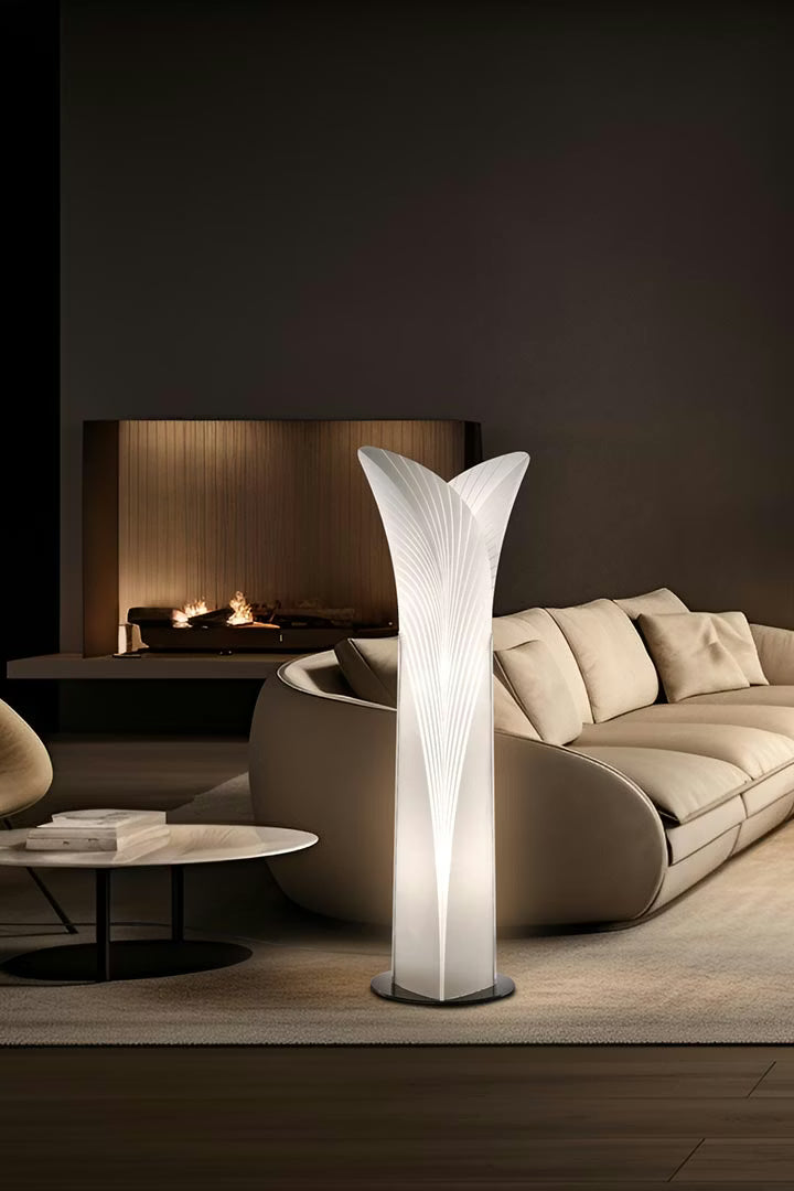 Las palmas floor lamp